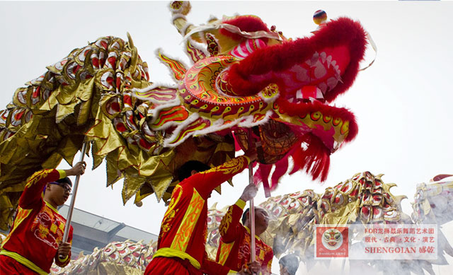 開業舞龍，金龍飛舞